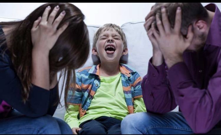 Öfkesini kontrol edemeyen çocukların anne ve babalarına pratik ve ...